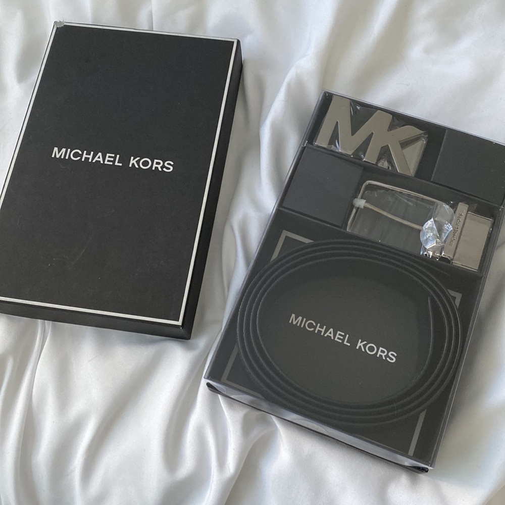 Michael Kors Men 4-in-1 Logo Belt Set New in Box
